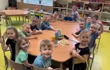 1 (18)