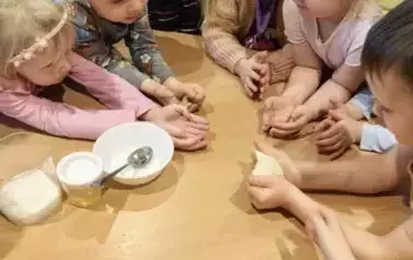 1 (8)
